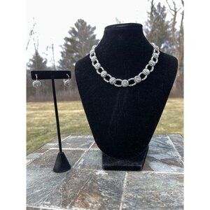 Vtg 2 Piece Set Silver Tone Collar Choker Necklace With Links & Earrings